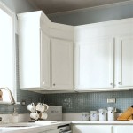 Crown Moulding Above Kitchen Cabinets